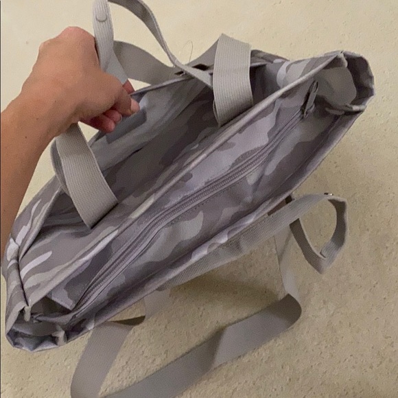 Camouflage Victoria’s Secret bag backpack - Picture 3 of 4